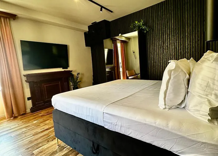 1783 Old Town * Dubrovnik