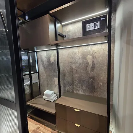 1783 Old Town 公寓